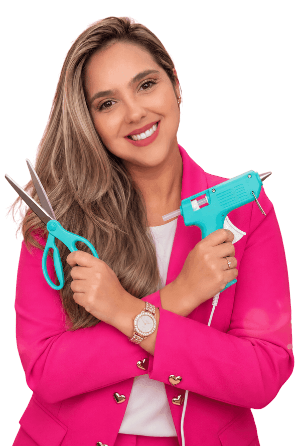Ana Riffel, professora da Escola da Papelaria Personalizada
