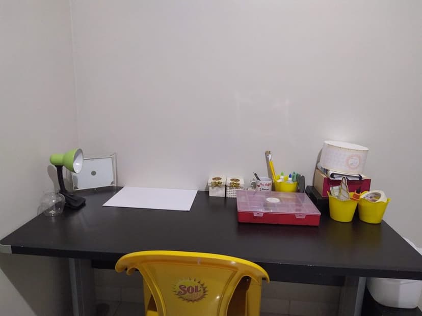 Primeiro cantinho de trabalho